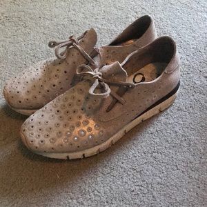 OTBT Lunar Silver Tennis Shoes